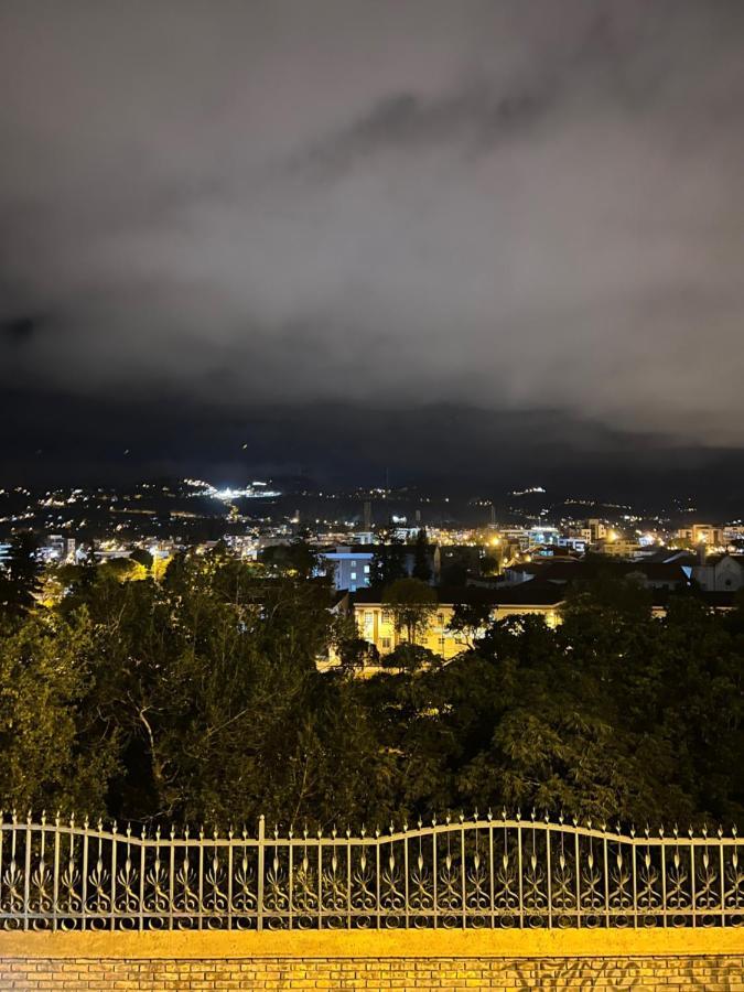 Casa Hibiscus Boutique Hotel Куенка Екстер'єр фото