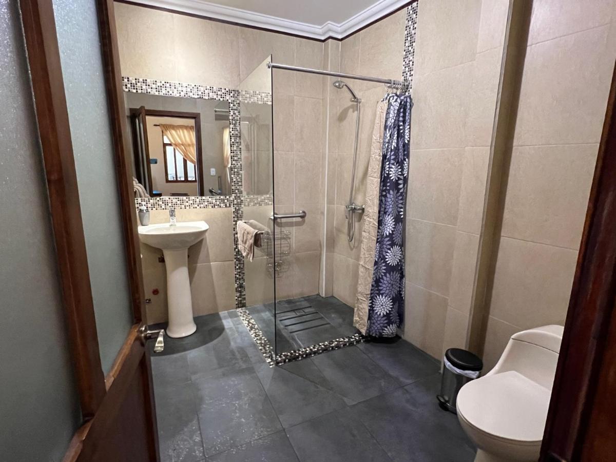 Casa Hibiscus Boutique Hotel Куенка Екстер'єр фото