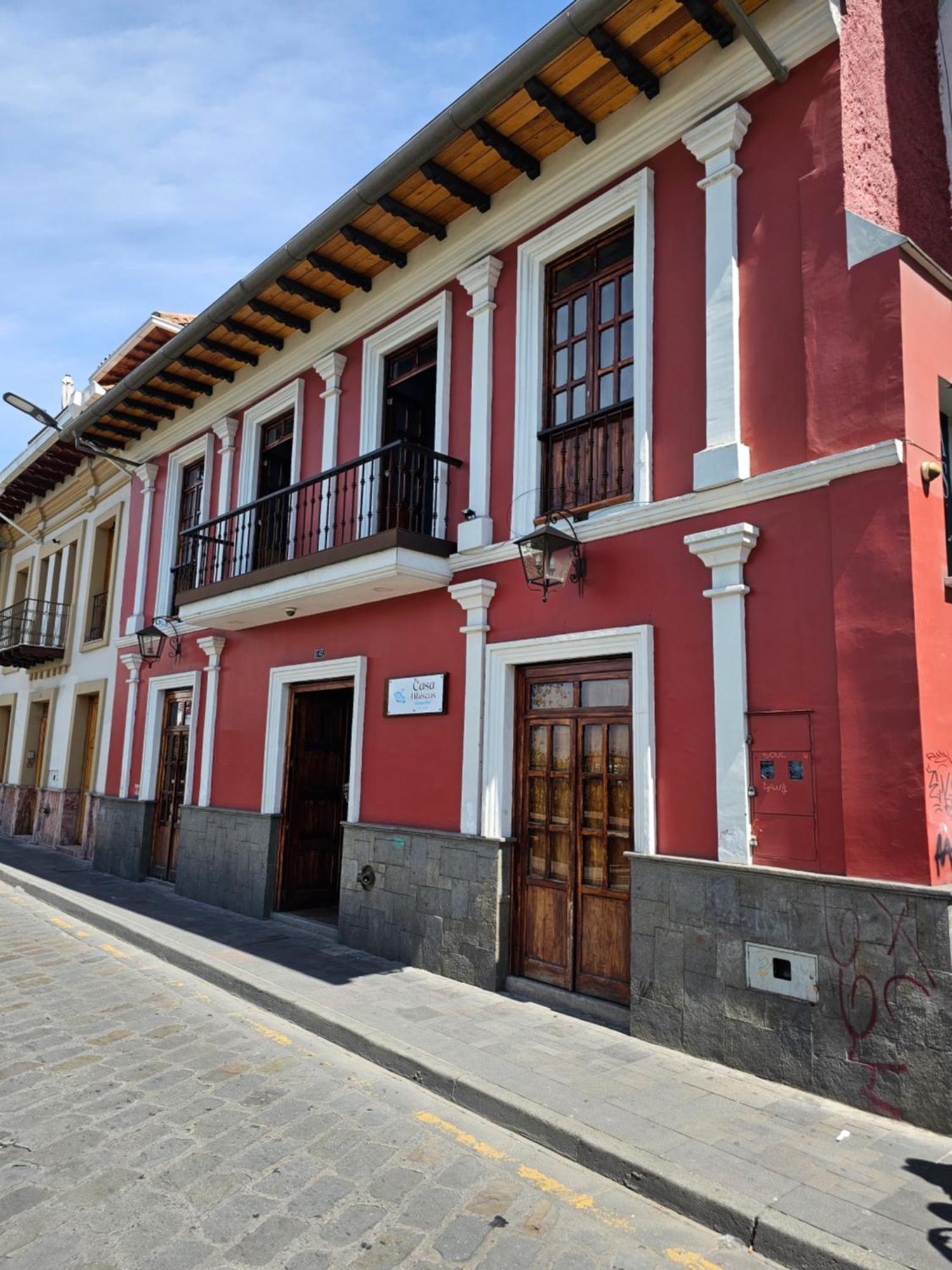 Casa Hibiscus Boutique Hotel Куенка Екстер'єр фото