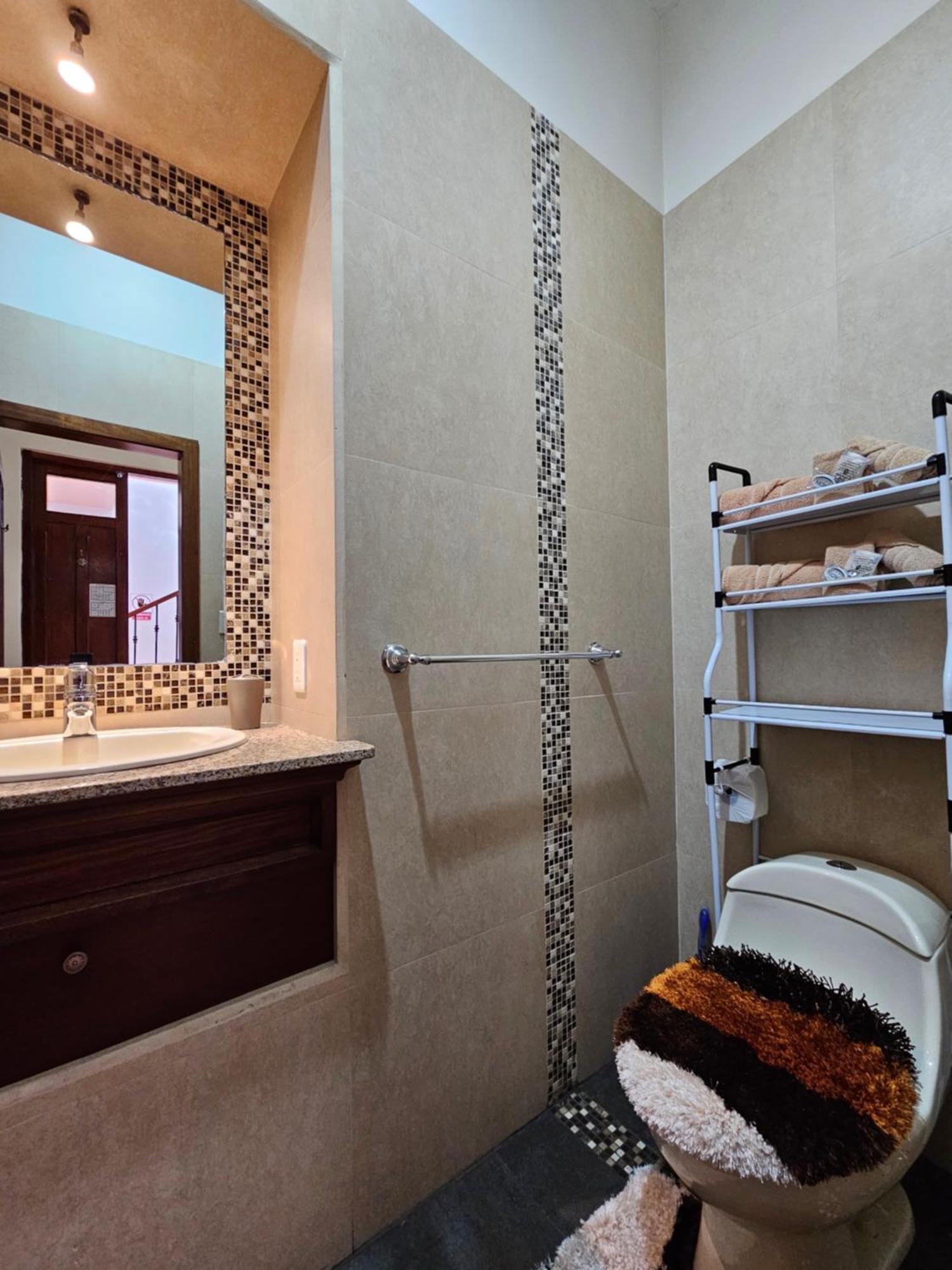 Casa Hibiscus Boutique Hotel Куенка Екстер'єр фото