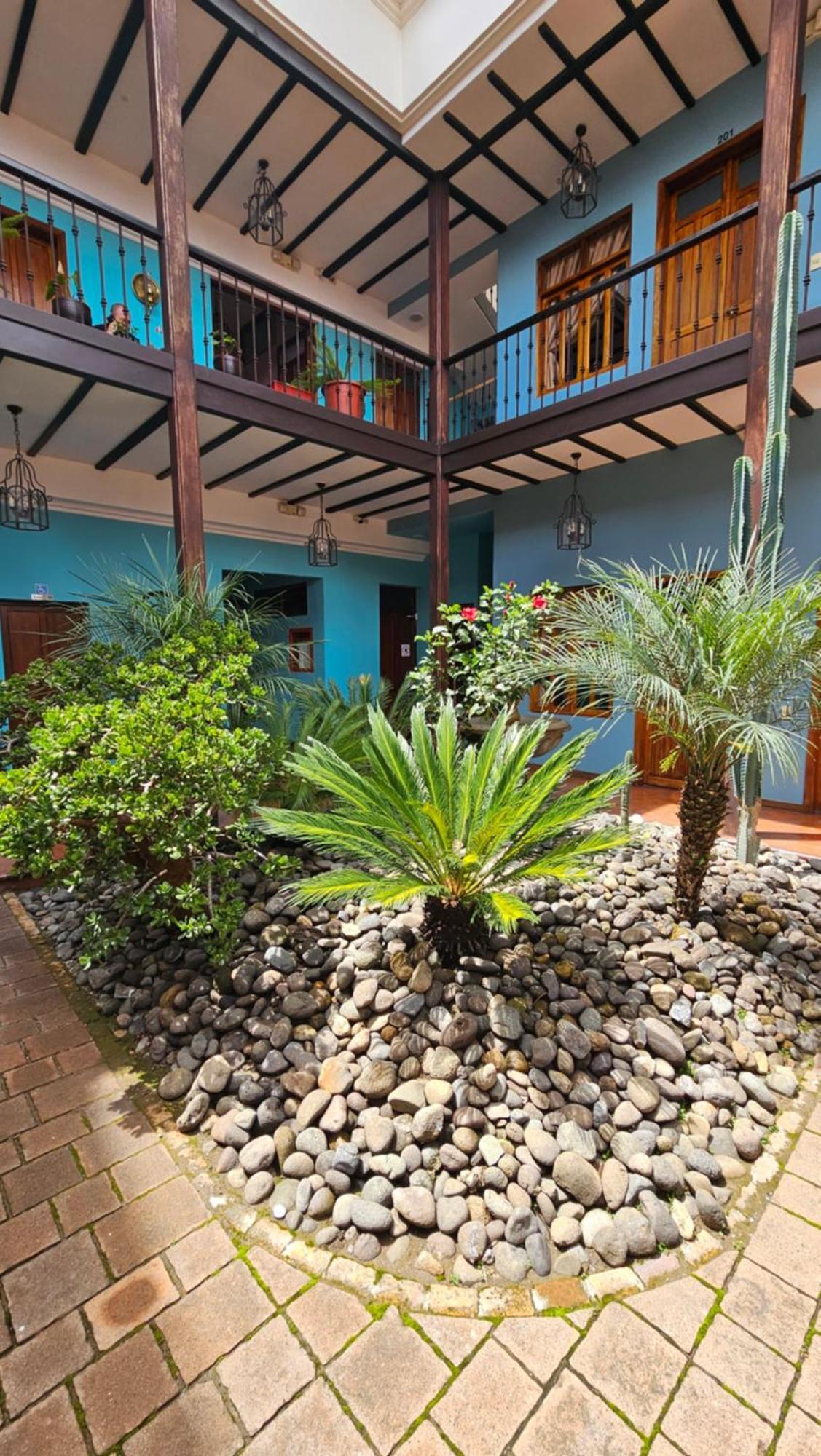 Casa Hibiscus Boutique Hotel Куенка Екстер'єр фото